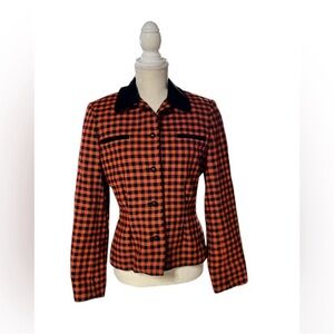 Vintage Windsmoor wool blazer from England.  Would be perfect for‎ Halloween.